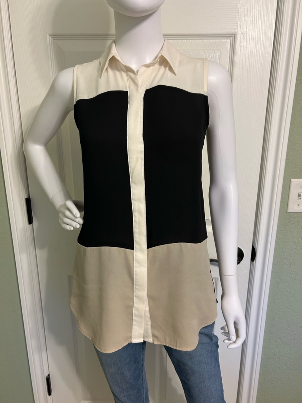 Ann Taylor Sleeveless Colorblock Button-Down Top - Black & Cream & Tan